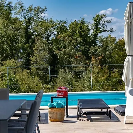 Irma With Heated Pool By Aneo Travel